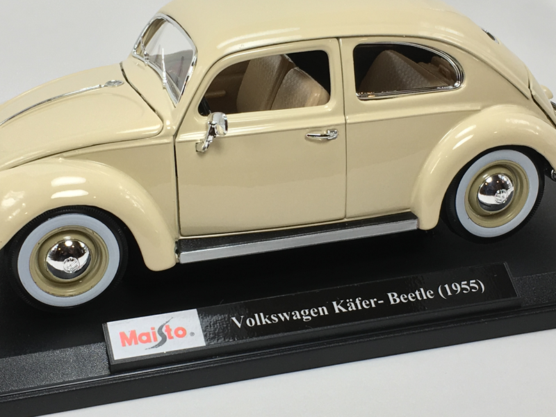 Illustration for article titled Maisto Bburago 1955 VW Käfer-Beetle (Costco)